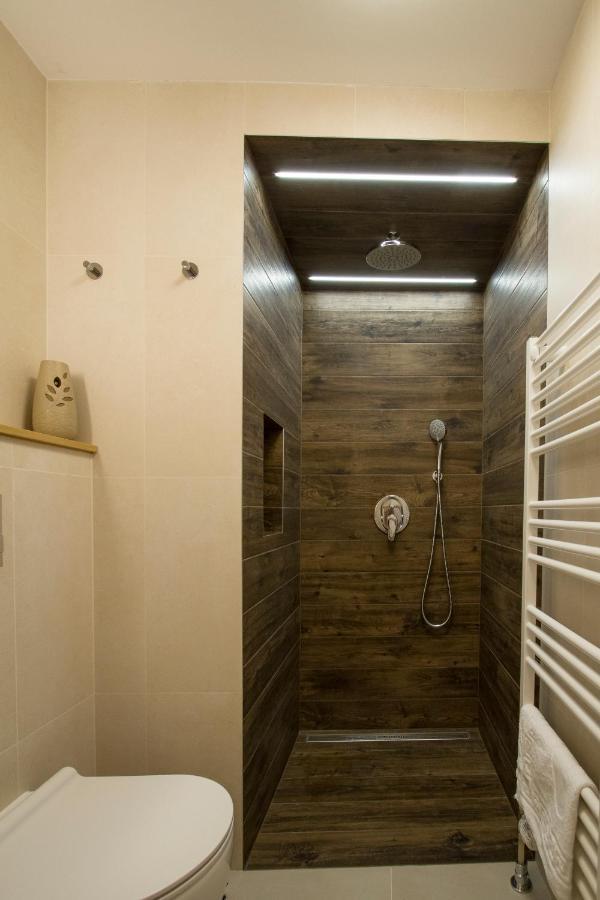 Hat Old Town Designer Apartments Brasov Exterior photo